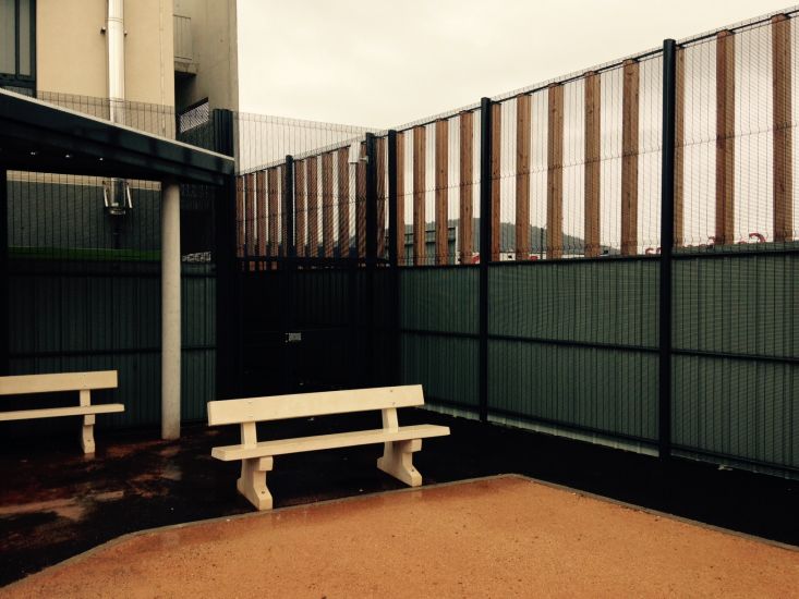 clôture haute sécurité dans un centre pénitentiaire